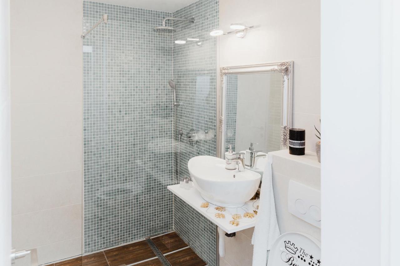 N&B Apartments Клуж-Напока Екстериор снимка