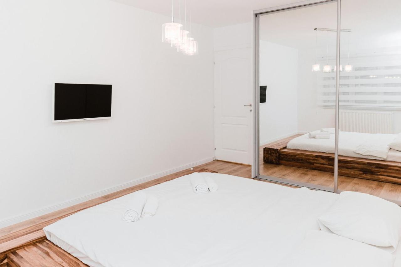 N&B Apartments Клуж-Напока Екстериор снимка